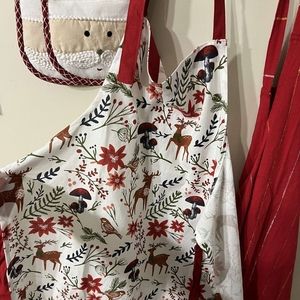 Mushroom Christmas Apron 🍄